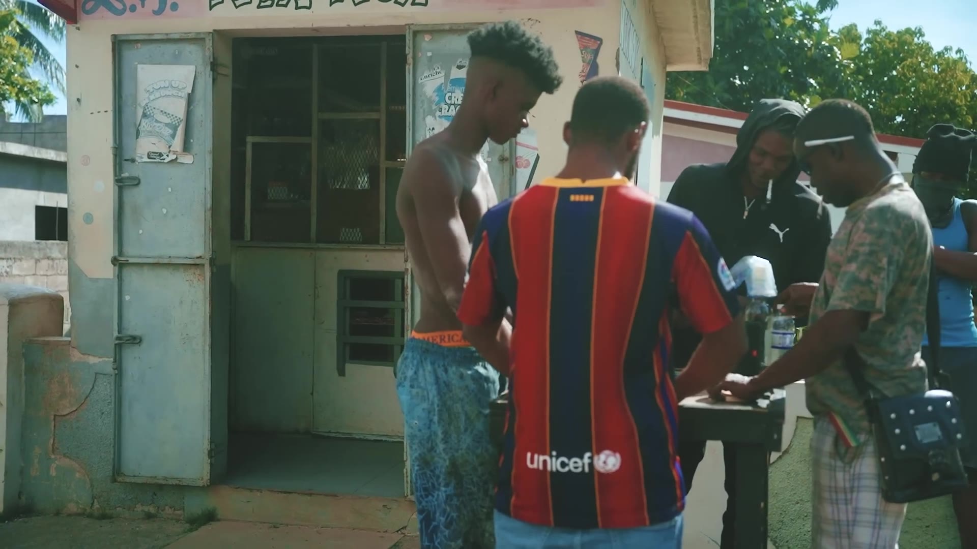 Chronic Law Nuh Pet People (Official Music Video)