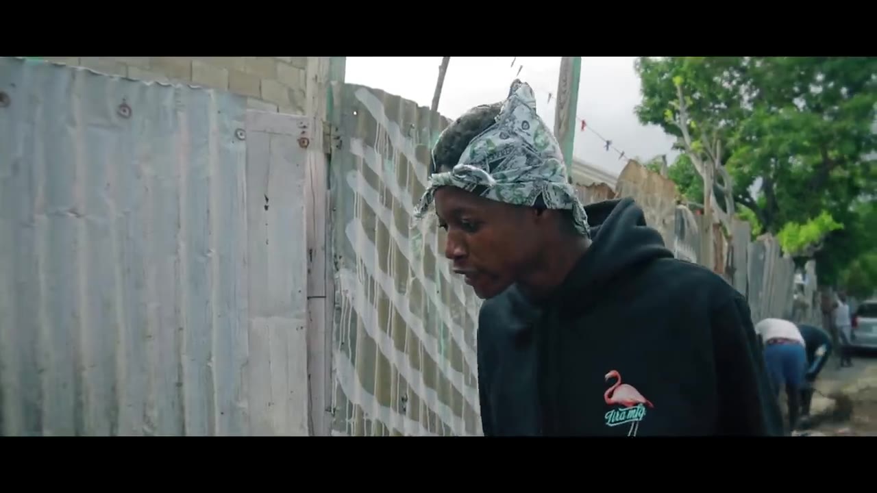GANGGOOLIE NAH FE LIKE ME (OFFICIAL VIDEO)