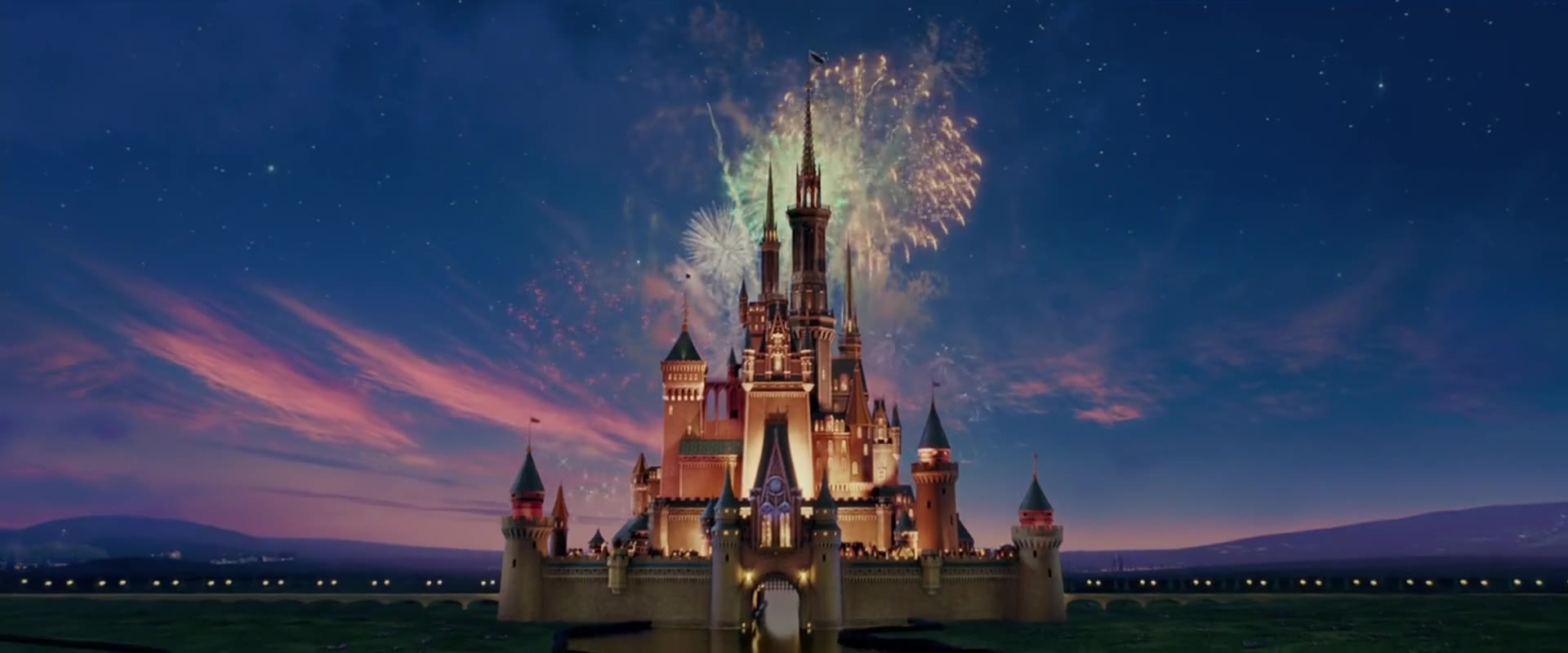 Aladdin 2019 1080p WEBRip x264 [YTS LT]